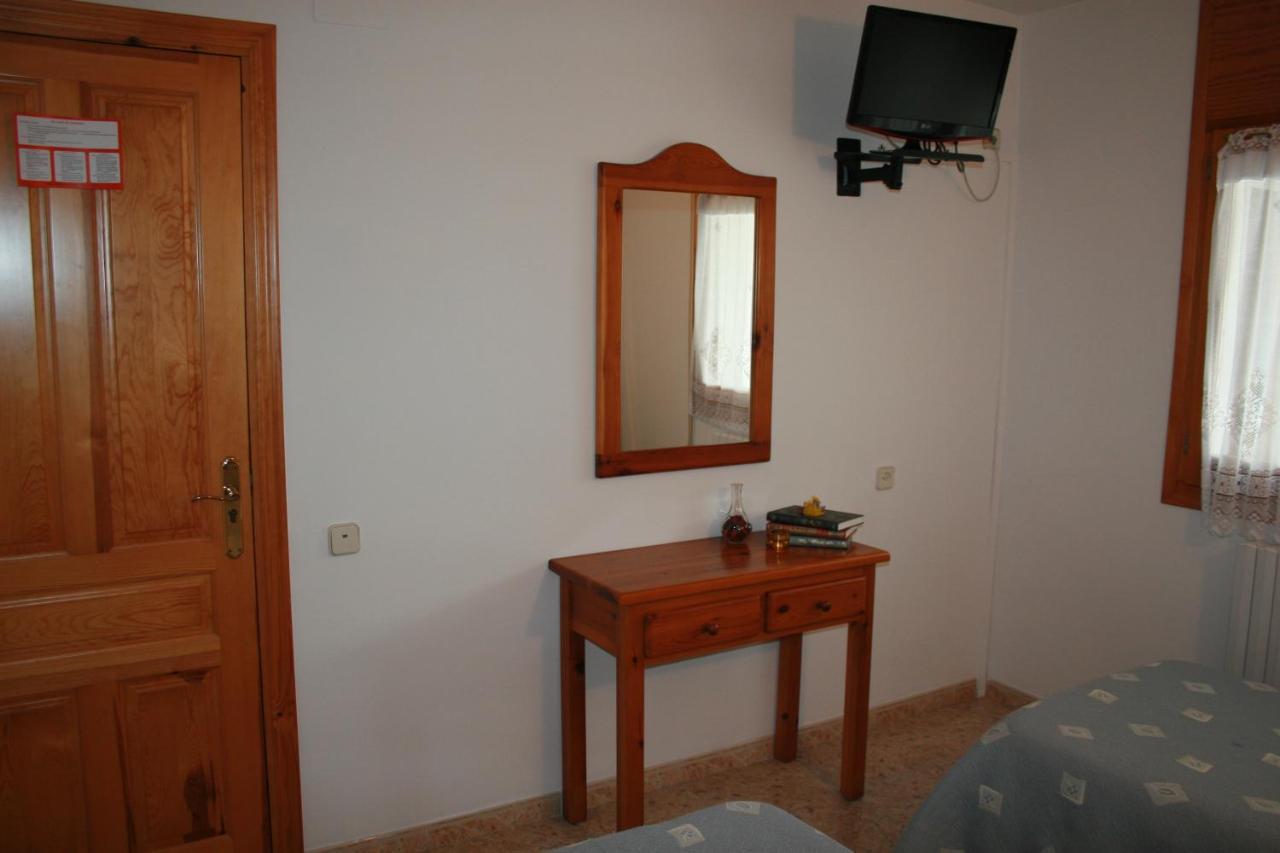 Fonda Naval Hotel Escalona  Luaran gambar